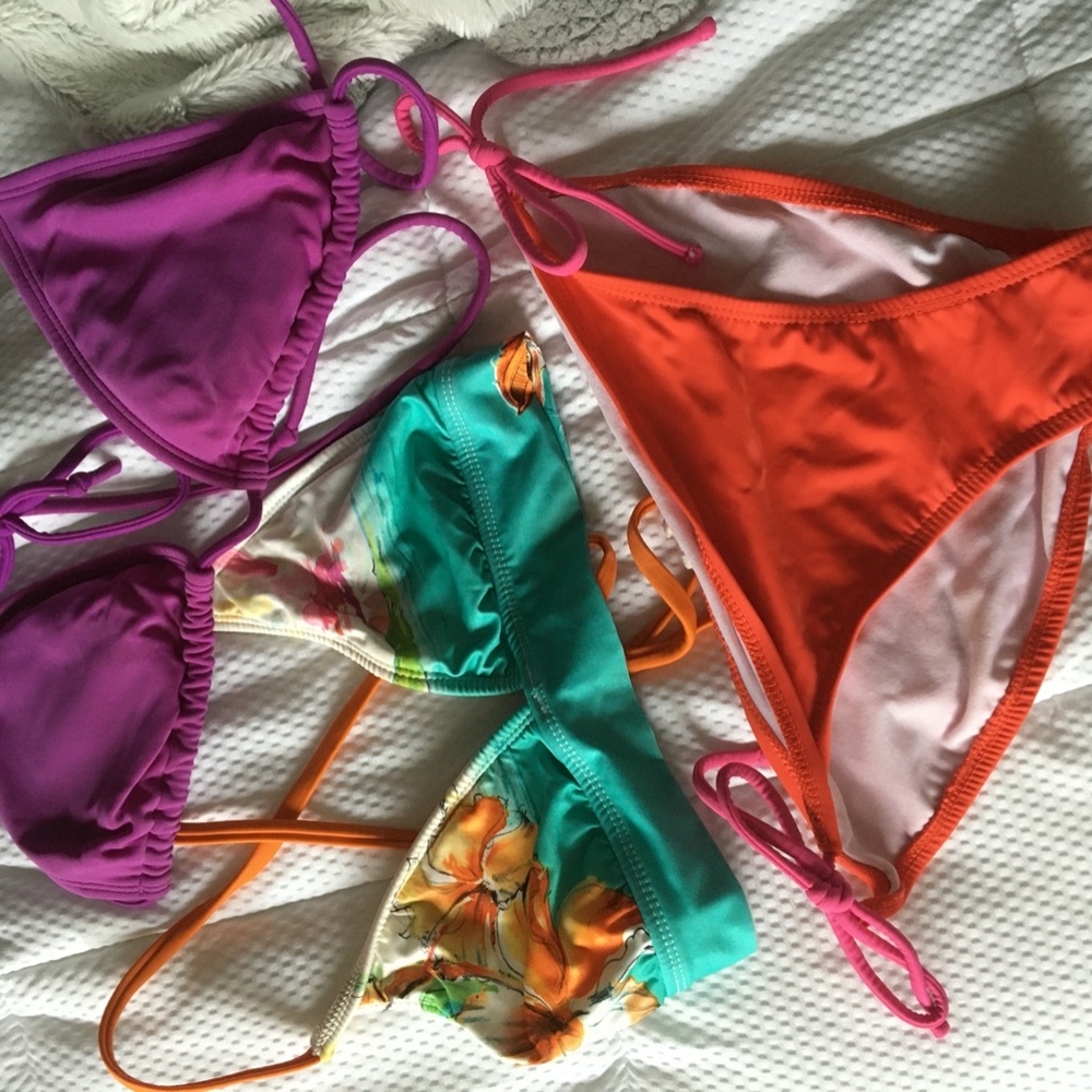 bikinis - Picture 2 of 2